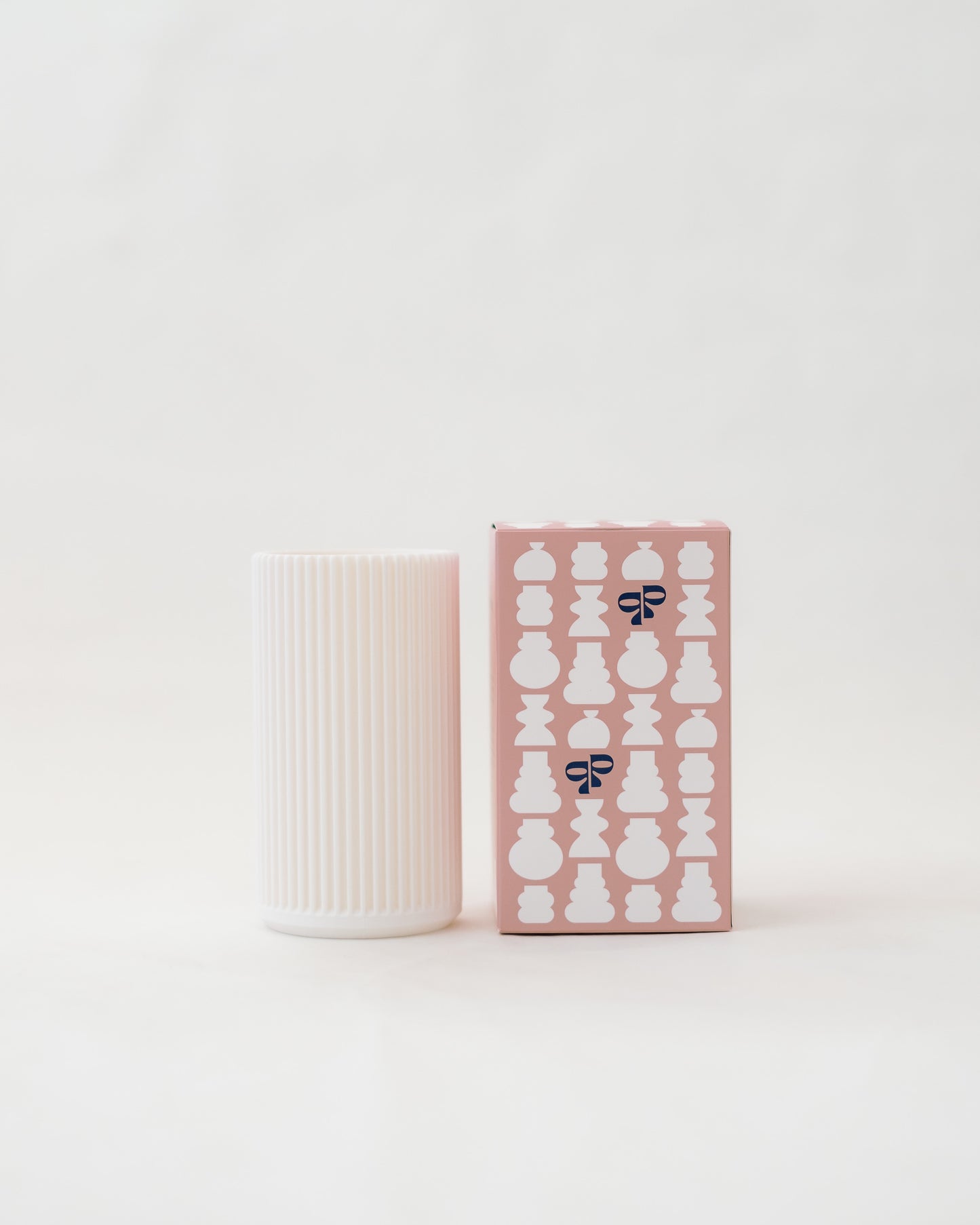 Ribbed Stationery Holder