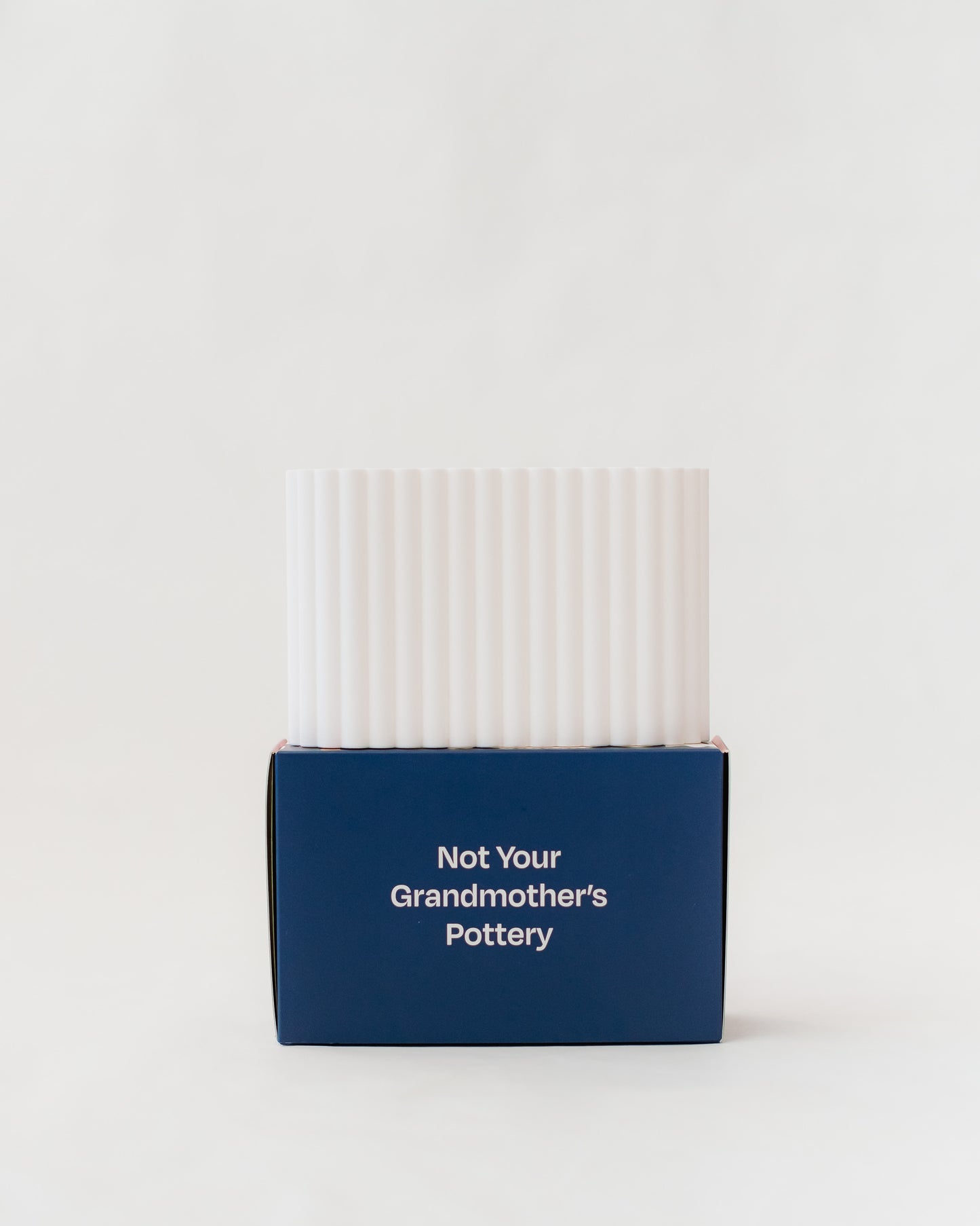 Scalloped Stationary Container