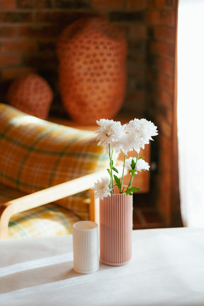 Ribbed Stationary Holder