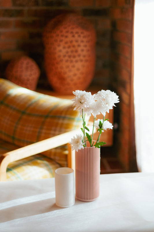 Ribbed Stationary Holder