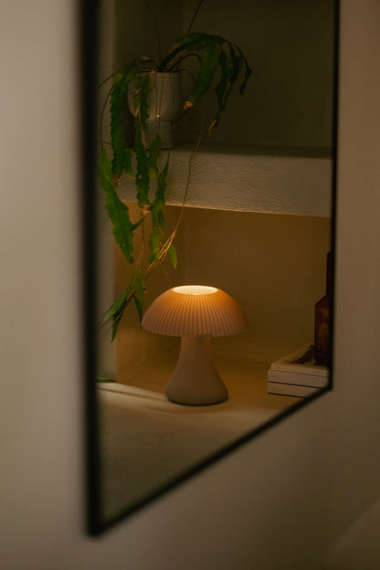 Luna Lamp - Fluted